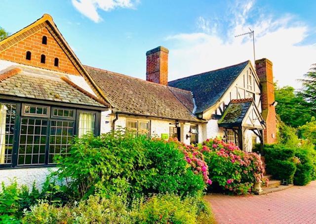 The Stanwick Hotel מראה חיצוני תמונה